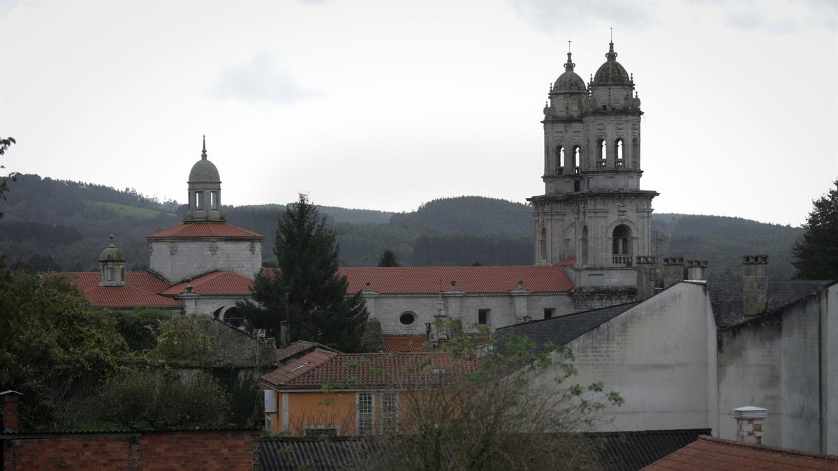 El pueblo socialista que rechazó acoger inmigrantes los recibirá finalmente este jueves