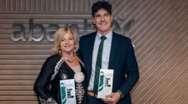 Consuelo Ordoñez y el abogado Diego Gómez se llevan el VIII Premio 'Hay Derecho'