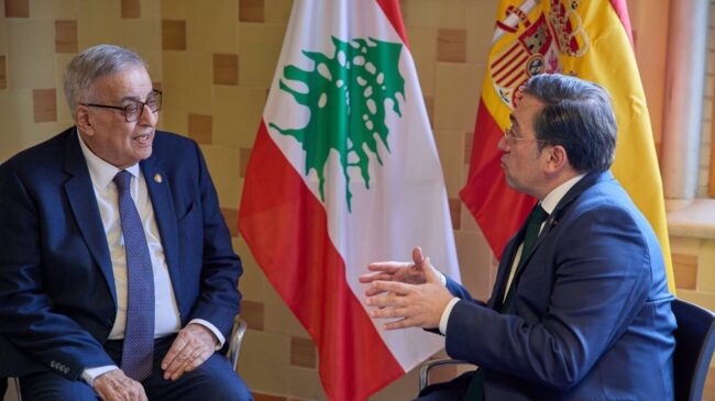 Albares reafirma ante su homólogo libanés el apoyo de España a la estabilidad de Líbano