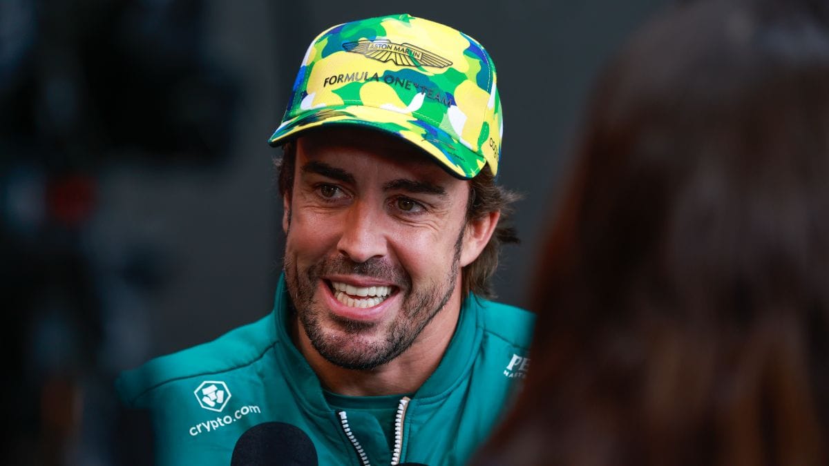 Alonso desmiente su fichaje por Red Bull: «Son rumores de gente que quiere seguidores»