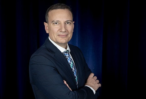 El análisis del director | La hipocresía del Gobierno con las protestas de Ferraz