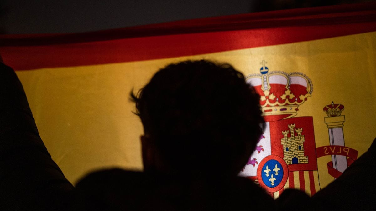 El Gobierno dice que usar la bandera española es propio de la derecha, menos con la selección