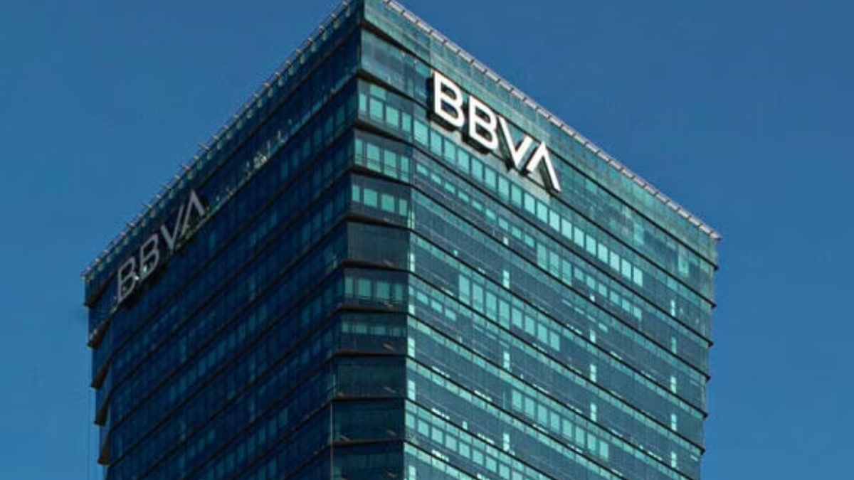 BBVA echa el resto para elevar su negocio en Argentina tras la victoria de Javier Milei