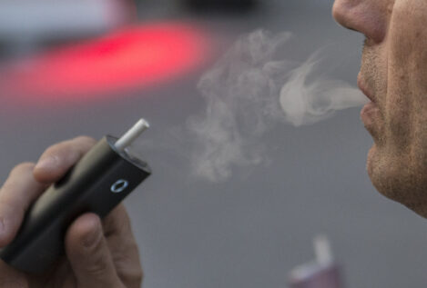 Sanidad incluirá advertencias sanitarias en el tabaco calentado y prohibirá los aromas