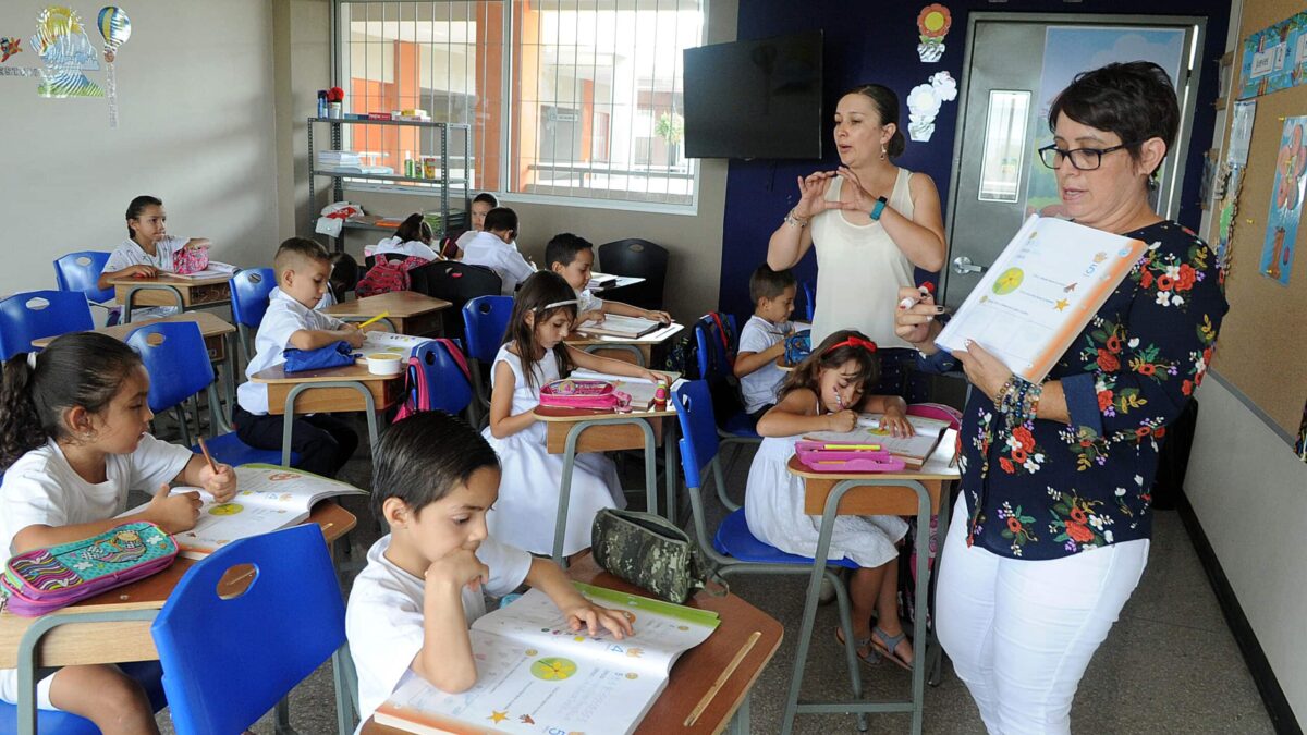 Miedo en las escuelas: aumentan las agresiones a profesores por parte de alumnos