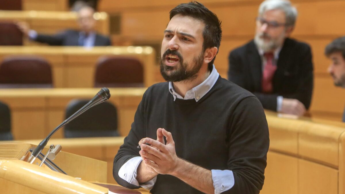 Ramón Espinar carga contra la estrategia de Podemos: «Cavan una tumba más honda»