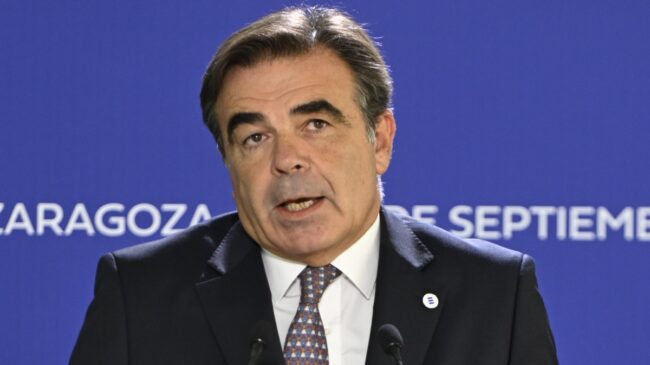 El vicepresidente de la Comisión Europea sigue los «desarrollos» políticos de España