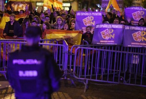 La Policía detiene al líder de Democracia Nacional en Madrid por los disturbios en Ferraz