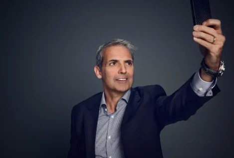 Zegona ultima tomar el control total de Vodafone para blindarse ante fusiones