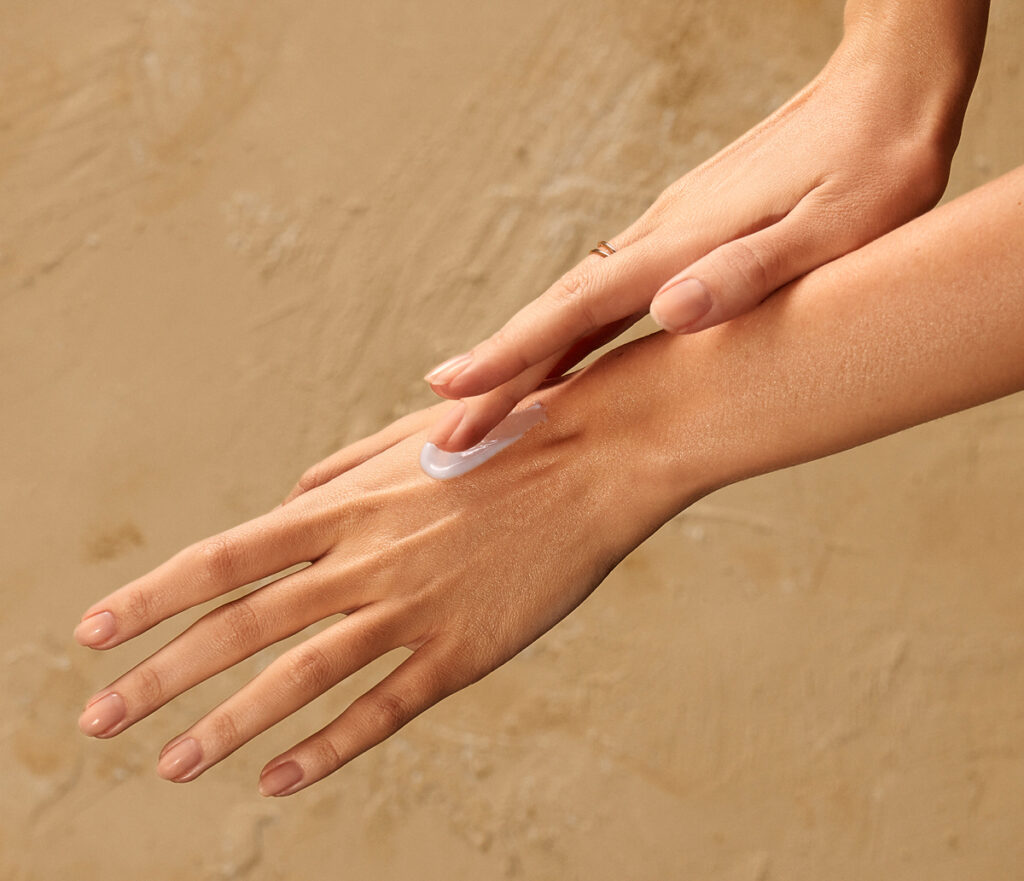Hidratación de la piel de las manos. (Fuente: Moroccanoil)