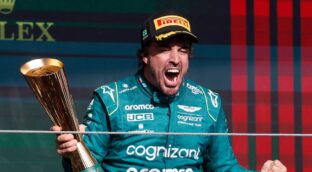 Fernando Alonso vuelve al podio tras un final de infarto en el Gran Premio de Brasil