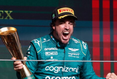 Fernando Alonso vuelve al podio tras un final de infarto en el Gran Premio de Brasil