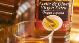 Facua denuncia un posible pacto en los precios del aceite de oliva en ocho supermercados