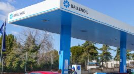 Cepsa adquiere Ballenoil, el líder del mercado de las gasolineras 'low cost'