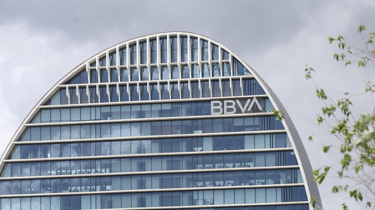 BBVA invierte otros 687 millones y ya ha ejecutado el 68,7% de la recompra de acciones