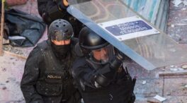 Los Mossos desalojan el edificio okupado del Kubo de la Bonanova de Barcelona