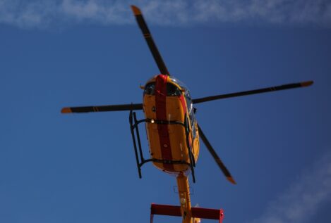 Un menor es evacuado en helicóptero después de recibir una paliza en un instituto de Granada