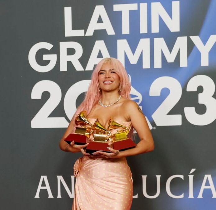 Los Grammy Latinos más españoles coronan a Lafourcade, Shakira, Karol G, Bizarrap y Barrera