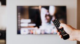 El consumo de televisión en diferido en octubre alcanzó los ocho minutos por persona al día