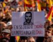 Ferraz se divide en dos: una manifestación en apoyo a Sánchez y otra en su contra