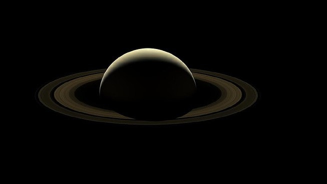 ¿Desaparecerán realmente los anillos de Saturno en 2025? Un astrónomo lo explica