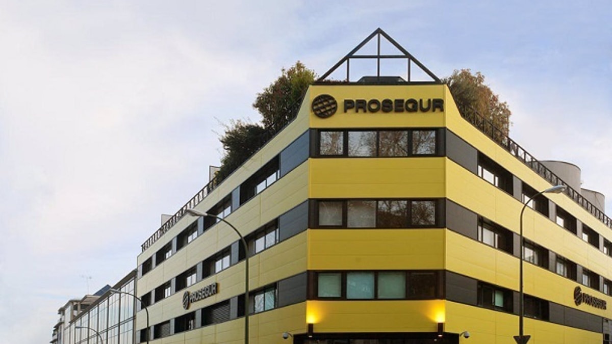 Helena Revoredo, propietaria de Prosegur, lanza una OPA sobre el 15% de la compañía