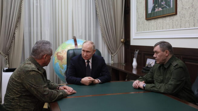 Una refinería búlgara pasa de las sanciones a Rusia y su pago permite costear a los Wagner