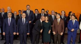 Un ministro de Croacia se marca 'un Rubiales' al intentar besar a su homóloga alemana