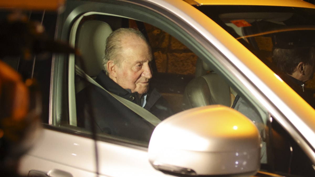 La razón por la que el rey Juan Carlos no ha salido de casa desde que llegó a España