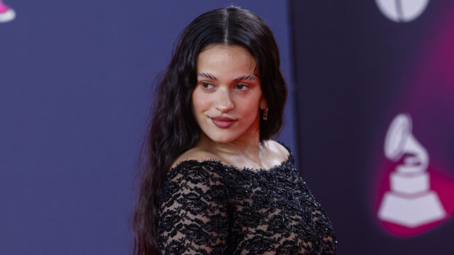 Rosalia quiere 'volver' a España: estudia instalar su estudio musical en Barcelona