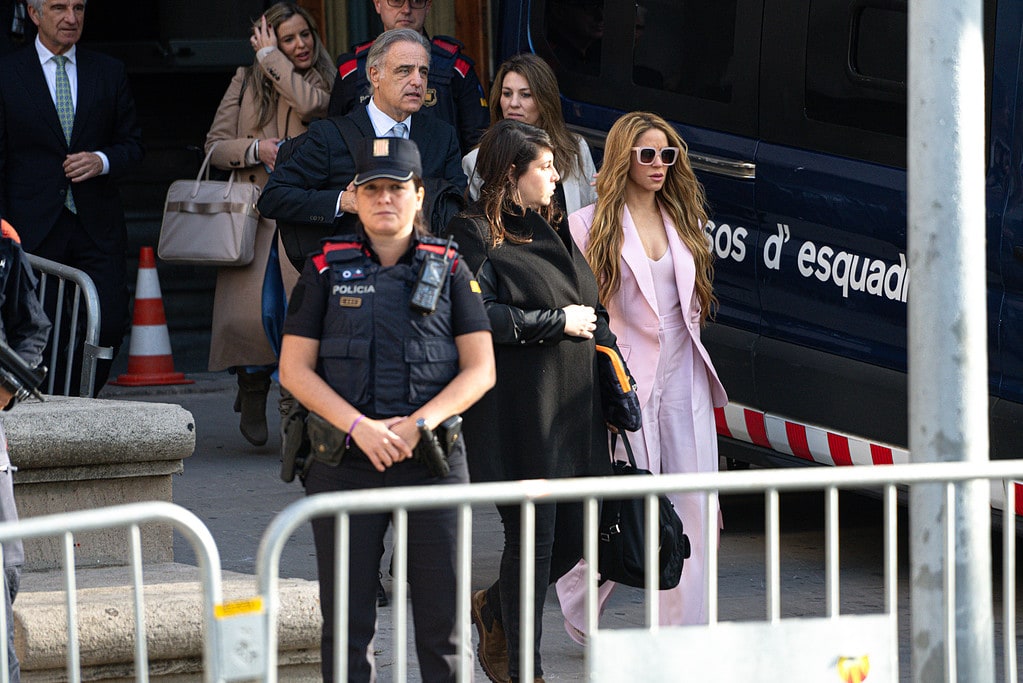 El exhaustivo control de seguridad de Shakira en su juicio.