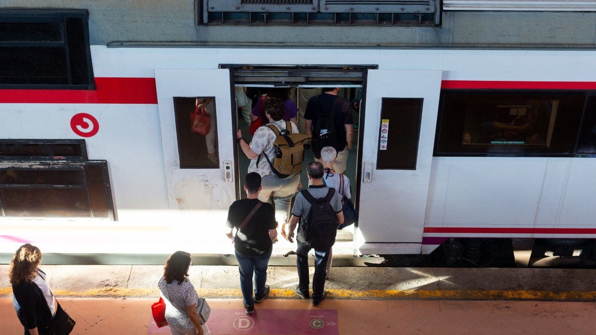 La estación de Recoletos (Madrid), cerrada este lunes por la incidencia en un tren