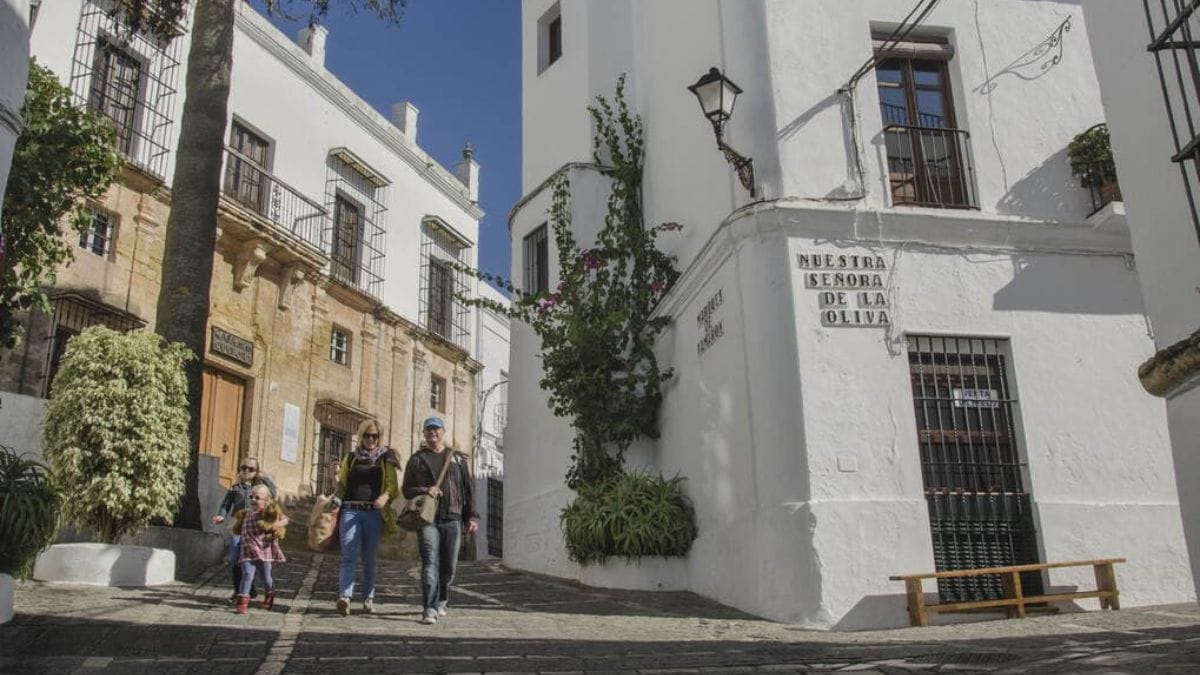 Un pueblo de Cádiz, sancionado con 450.000 euros por no pagar el canon de agua