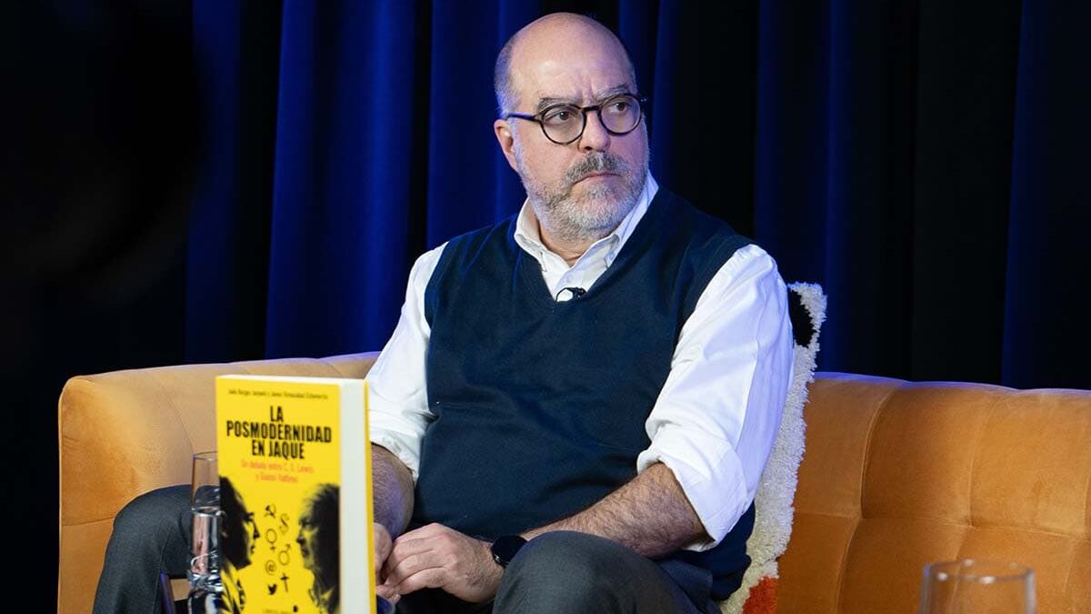 Julio Borges: «Maduro cayó, pero el riesgo es que el chavismo se recicle con otro uniforme»