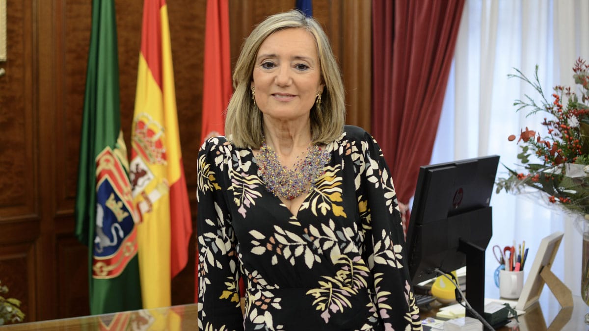 La alcaldesa de Pamplona pide una «revolución moral» en su adiós: «No aceptes la mentira»
