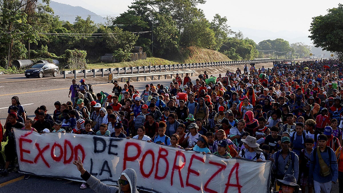 Sale del sur de México una nueva caravana de más de 10.000 migrantes hacia Estados Unidos