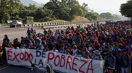 Sale del sur de México una nueva caravana de más de 10.000 migrantes hacia Estados Unidos