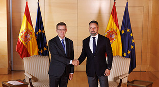 El PP y Vox lograrían mayoría absoluta si hay elecciones ahora, según una encuesta