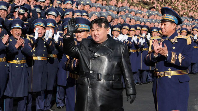 Kim Jong Un amenaza con un ataque nuclear en caso de «provocación» con «armas atómicas»
