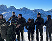 Leonor se adiestra en montaña y esquí en el Pirineo aragonés con sus compañeros cadetes
