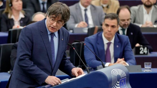 Puigdemont teme que Sánchez saque adelante con el PP el decreto que amenaza su amnistía
