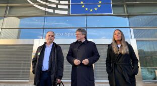 Junts revela que el PSOE ha aceptado con ellos una reunión urgente en Suiza