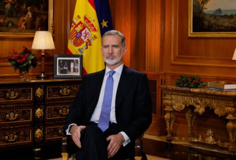 Felipe VI advierte a Sánchez: hay que respetar a todos los poderes del Estado