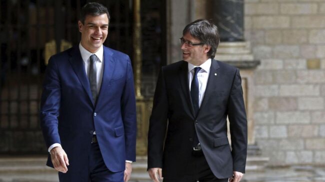 Moncloa no descarta un saludo entre Sánchez y Puigdemont en los pasillos de la Eurocámara