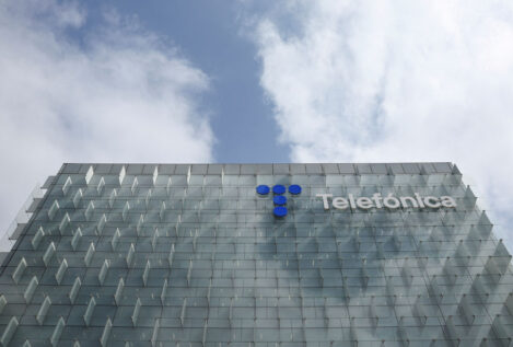 Las acciones de Telefónica se disparan hasta un 6% tras la compra del Gobierno del 10%