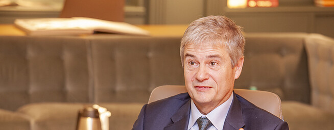 «España tiene que renegociar las relaciones entre el Gobierno central y las autonomías»