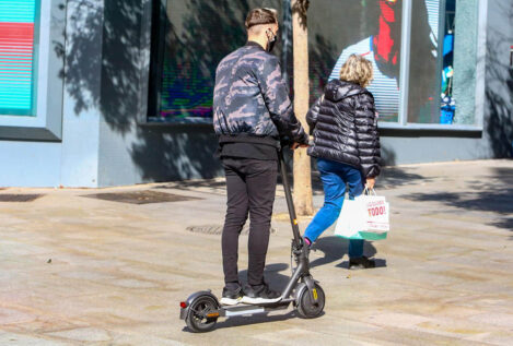 Enero de 2024 marca un antes y un después para los patinetes eléctricos en  España: así los regulará la DGT