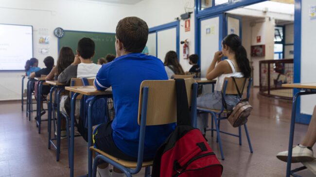 Los chicos españoles repiten curso el doble que las chicas, según un estudio sobre PISA