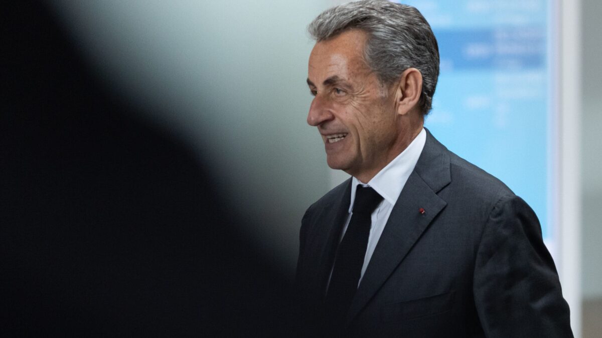 Sarkozy afea la actitud de otros presidentes de Francia hacia España y su «pasividad» con ETA