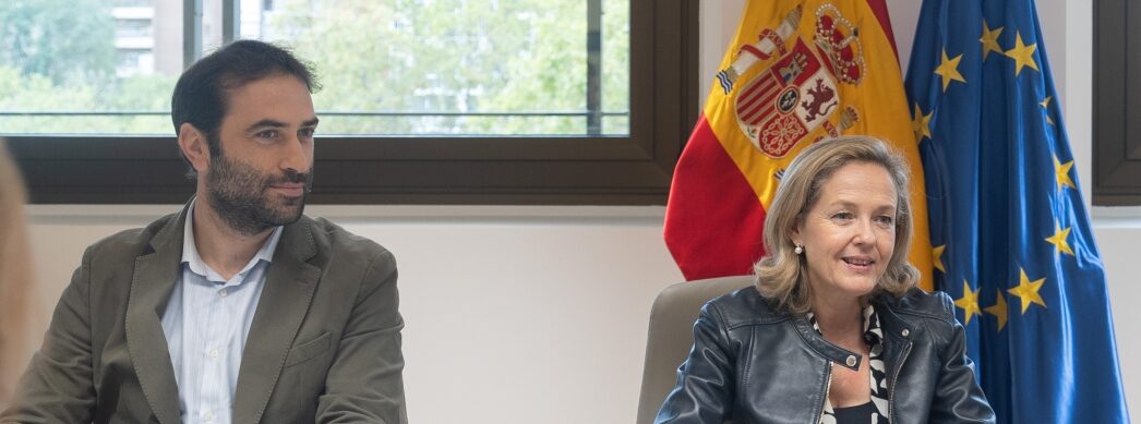 Sánchez asciende a Montero de número dos del Gobierno y  a Carlos Cuerpo en Economía